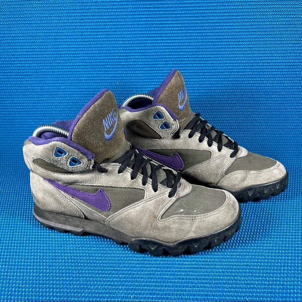 Nike Caldera vintage Hiking Boots - Women 7.5